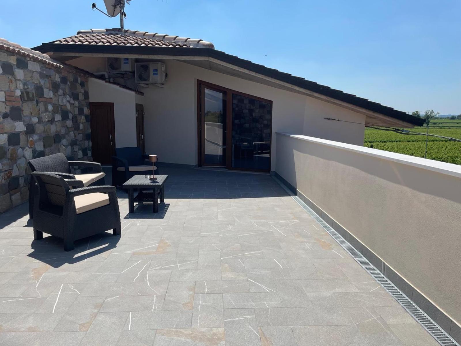Casa Luigi - Appartamenti A Peschiera Del Garda Kültér fotó