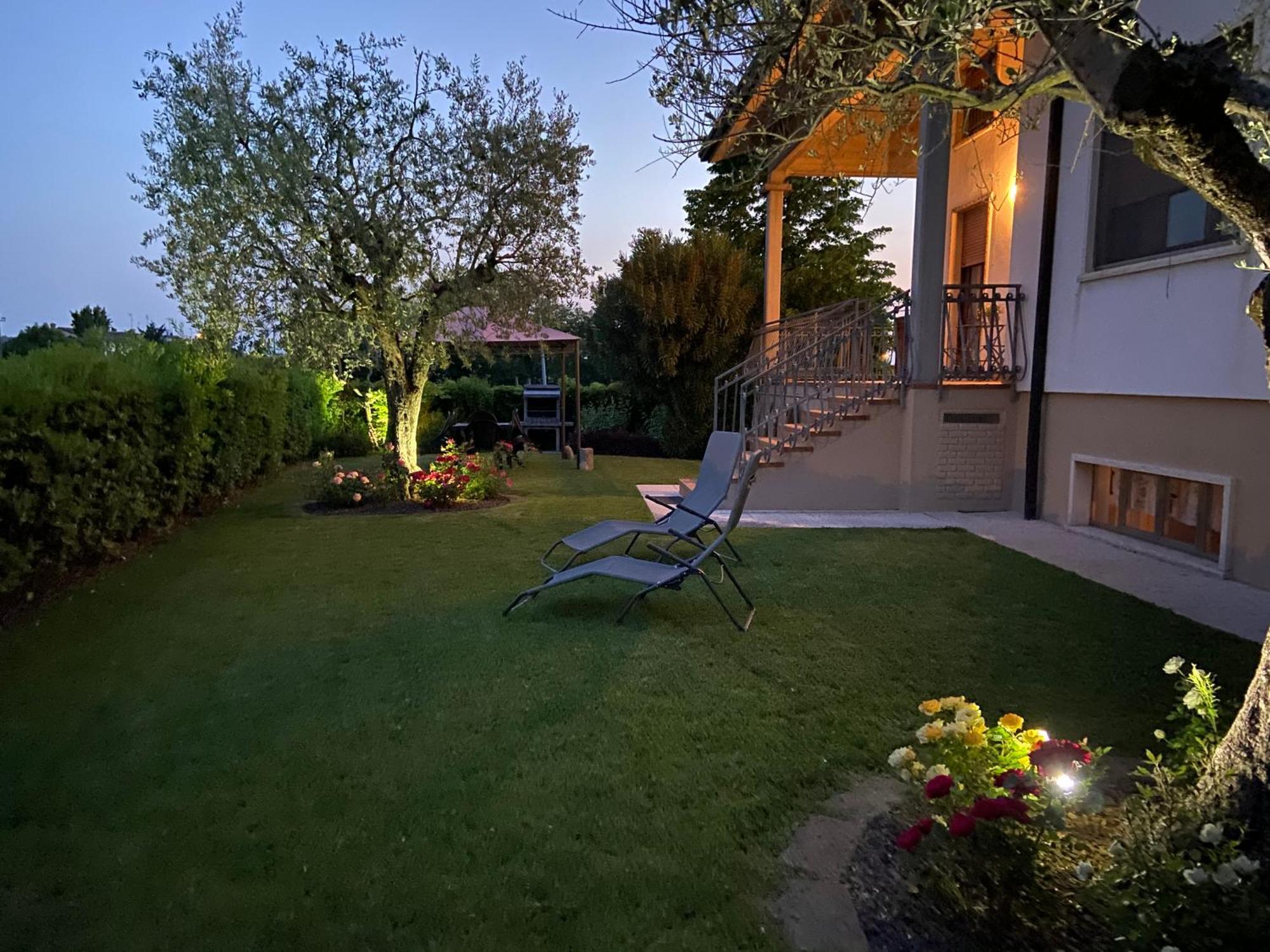 Casa Luigi - Appartamenti A Peschiera Del Garda Szoba fotó